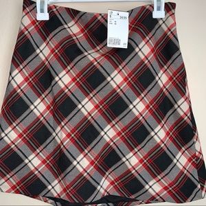 H&M NEW plaid skirt with zipper on the side